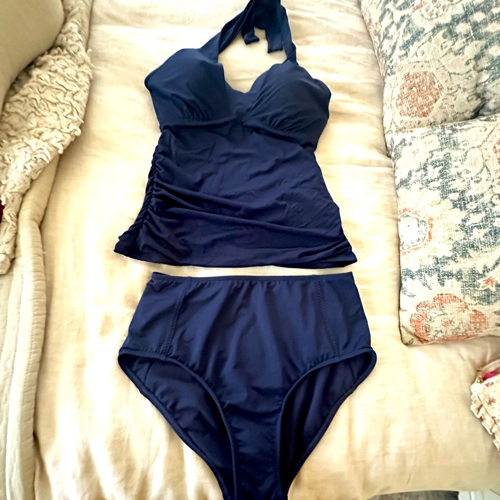 Athleta molded cup tankini rich navy blue New without tags